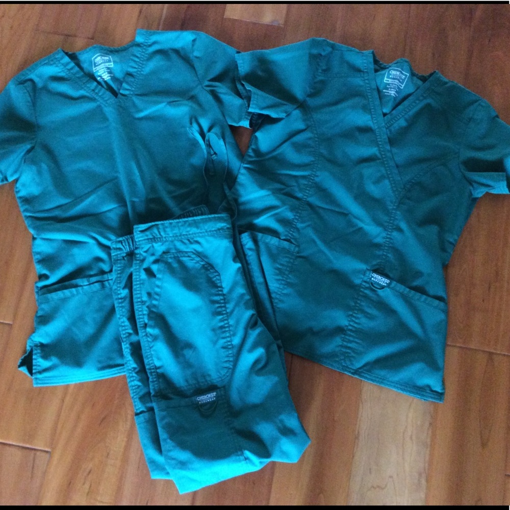 Cherokee 2 scrub tops and 1 pair pants size S